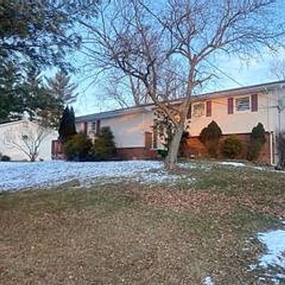 22 Oxford Ct, Spring Valley, NY 10977