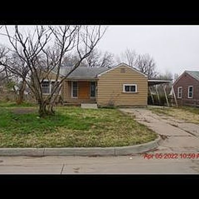 3015 E Range Rd, Wichita, KS 67216