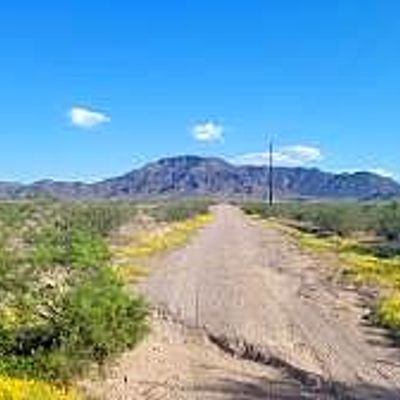 471 Xd W Meadowbrook Avenue, Tonopah, AZ 85354