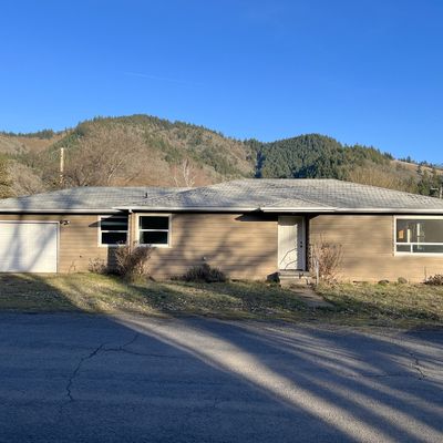 412 Ne Wisconsin St, White Salmon, WA 98672