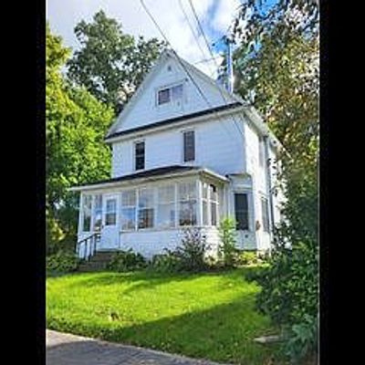 8 Watrous St, Perry, NY 14530