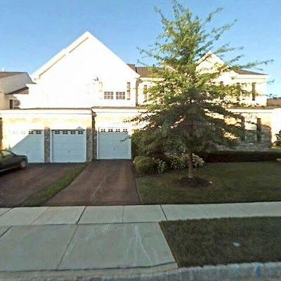 167 Portsmouth Cir, Glen Mills, PA 19342