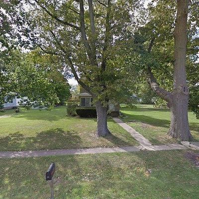 304 N Walnut St, Lindenwood, IL 61049