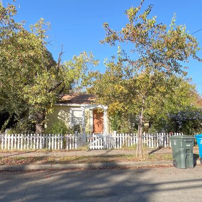 935 Mcconnell Ave, Santa Rosa, CA 95404