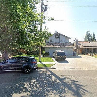 6207 N Cornelia Ave, Fresno, CA 93722