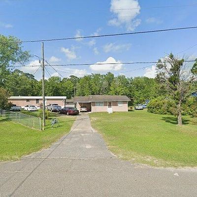 6824 Washington Ave, Ocean Springs, MS 39564