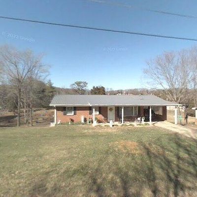 90 Ridgeview Dr, Mosheim, TN 37818