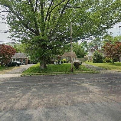 705 W County Line Rd, Hatboro, PA 19040