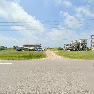 1074 Shady Ln, Gilchrist, TX 77617