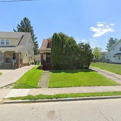 13306 Saybrook Ave, Garfield Heights, OH 44105