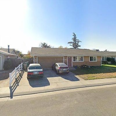 14334 E Prospect Pl, Lockeford, CA 95237