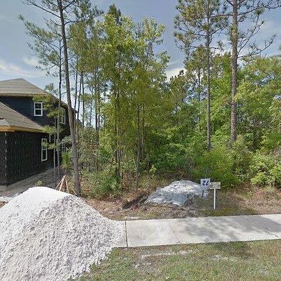 195 Oaktree Blvd, Freeport, FL 32439