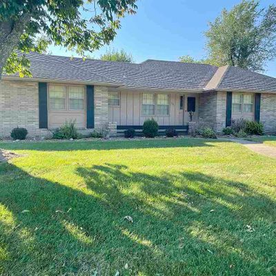 301 Kristine Ave, Clinton, MO 64735