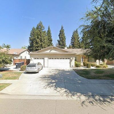 5632 W Sunnyview Ave, Visalia, CA 93291