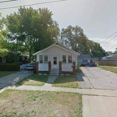 1112 Haley St, Midland, MI 48640