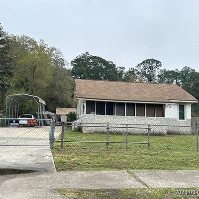 3967 Packard Dr, Jacksonville, FL 32246