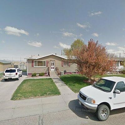 580 Mark Dr, Gering, NE 69341