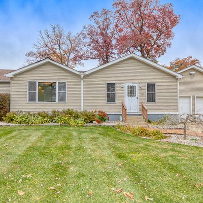 8806 Memory Trl, Wonder Lake, IL 60097