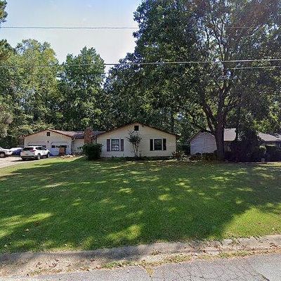 1045 Millard Rd, Stone Mountain, GA 30088