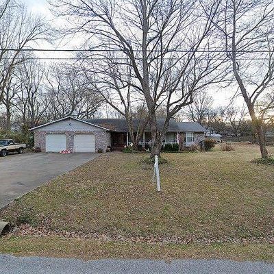 107 S Ozark St, Prairie Grove, AR 72753