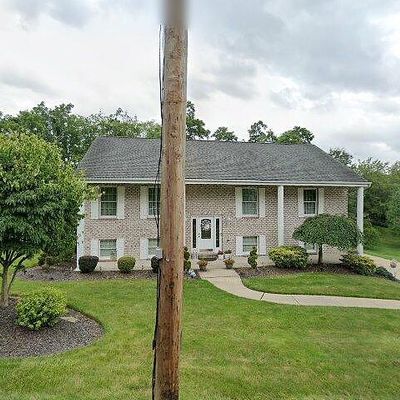 112 Mawhinney Rd, Cecil, PA 15321