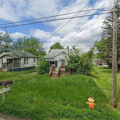 1485 E Mclean Ave, Burton, MI 48529