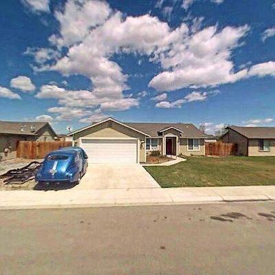 134 Shadow Mountain Dr, Fernley, NV 89408
