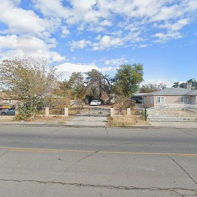 1818 Kentucky St, Bakersfield, CA 93305