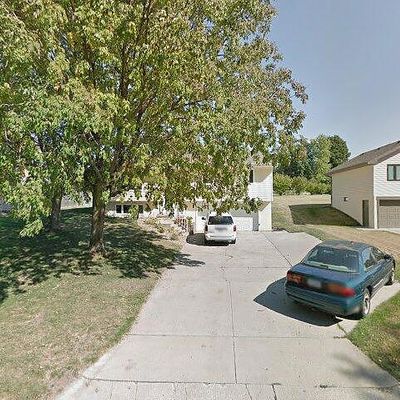 1928 Spencer St, Grinnell, IA 50112