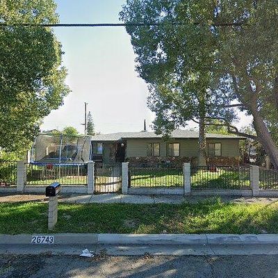 26743 Pacific St, Highland, CA 92346