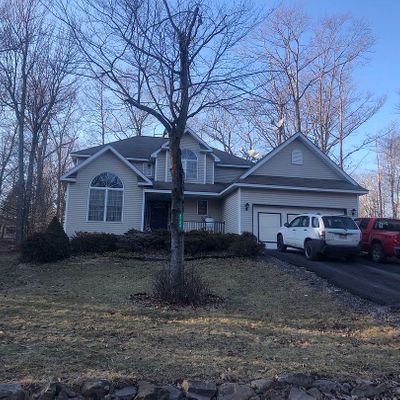 2122 Onondaga Way, Tobyhanna, PA 18466