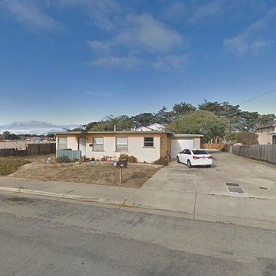 219 Mortimer Ln, Marina, CA 93933