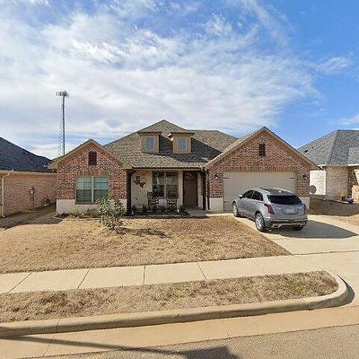 328 Kingdom Blvd, Lindale, TX 75771