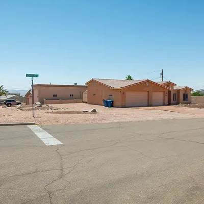 3310 Sombrero Dr, Lake Havasu City, AZ 86404