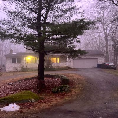 3 Fox Trl, Byram Township, NJ 07821