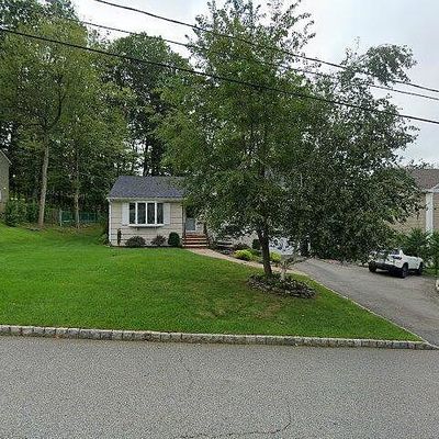 49 Monroe St, Cedar Grove, NJ 07009