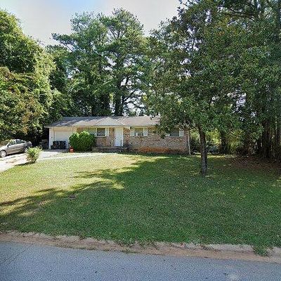 6258 Lynwood Dr, Forest Park, GA 30297