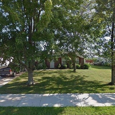 810 Magnolia St, Wapakoneta, OH 45895