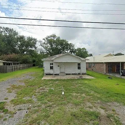 813 S Arenas St, Rayne, LA 70578