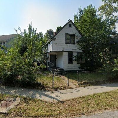8808 Meridian Ave, Cleveland, OH 44106