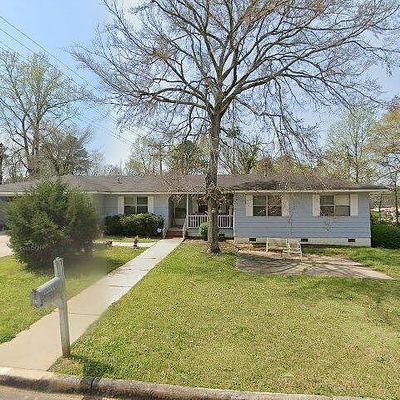 700 Ringer St, Lagrange, GA 30241