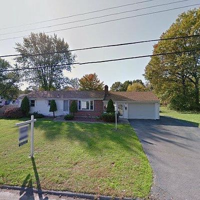 75 Carson Ave, Wethersfield, CT 06109