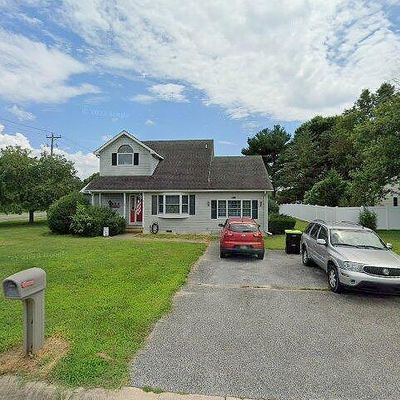 102 Main Sail Dr, Milton, DE 19968