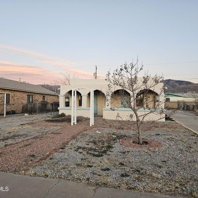 104 Delaware Ave, Alamogordo, NM 88310