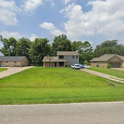 121 Old Angleton Rd, Lake Jackson, TX 77566