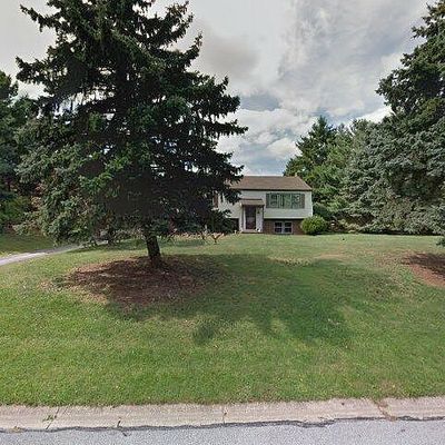 1514 Hillcrest Ln, Downingtown, PA 19335