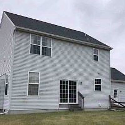 17 Tiffany Cir, Barto, PA 19504