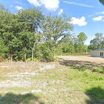 2 Malauka Pl, Ocklawaha, FL 32179