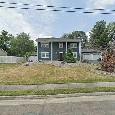 20 Geanne Way, Marlboro, NJ 07746