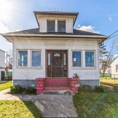 2025 Barnett St, Rahway, NJ 07065